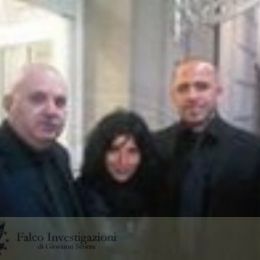 La Falco dona un Deffibrillatore